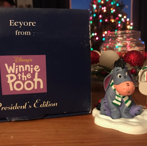 Disney's Winnie-the-Pooh Christmas collectable ornament(Eeyore) - Picture 2 of 4